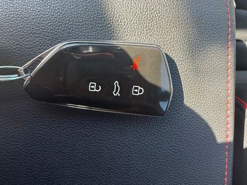 Used 2022 Volkswagen GTI SE image 19