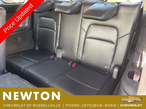 Used 2025 Nissan Pathfinder SL AWD/4WD image 46