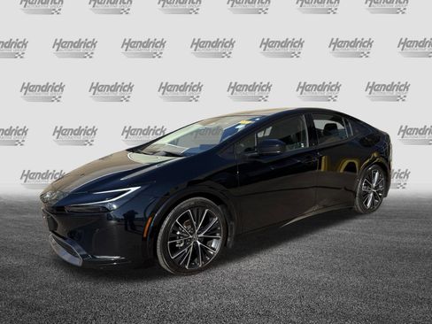 Used 2024 Toyota Prius XLE image 5