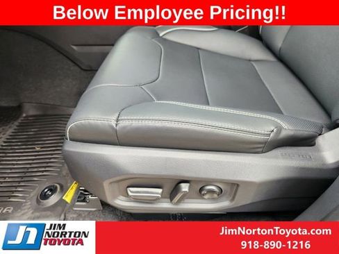 New 2026 Toyota Tundra Limited AWD/4WD image 22