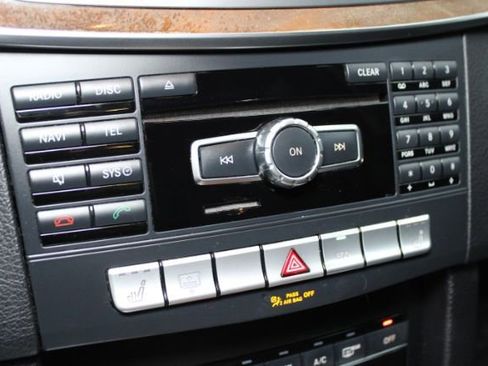 Used 2015 Mercedes-Benz E 350 4MATIC image 17