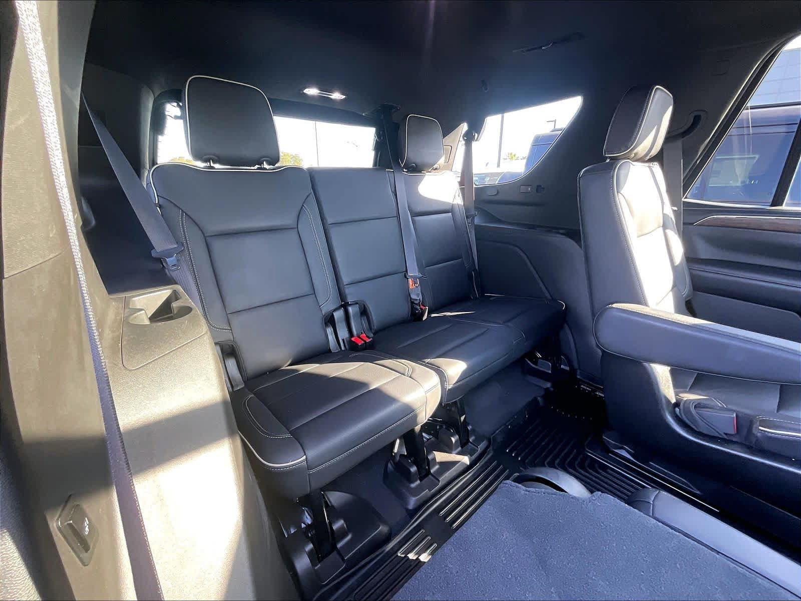 Used 2021 Chevrolet Tahoe Premier AWD/4WD image 31