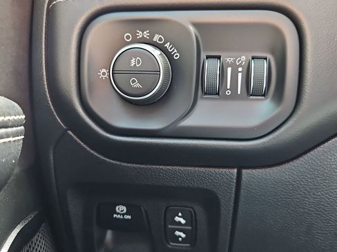 Used 2022 RAM 1500 TRX w/ TRX Level 1 Equipment Group AWD/4WD image 18