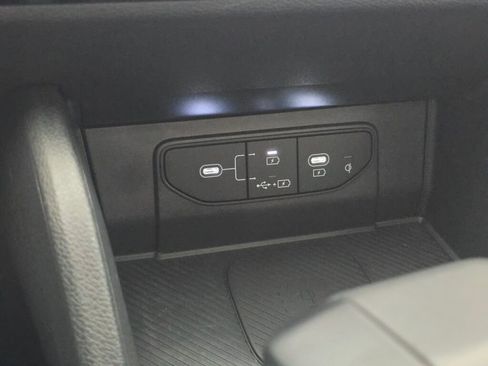 Used 2026 Kia Sportage SX image 32