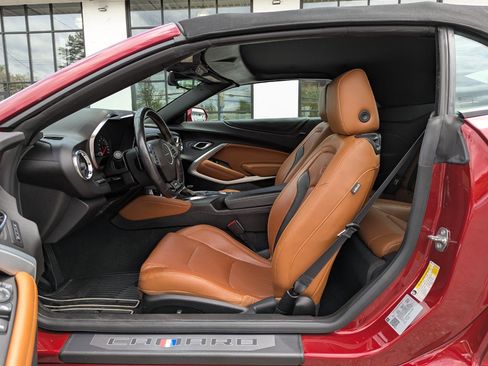 Used 2021 Chevrolet Camaro SS RWD image 12