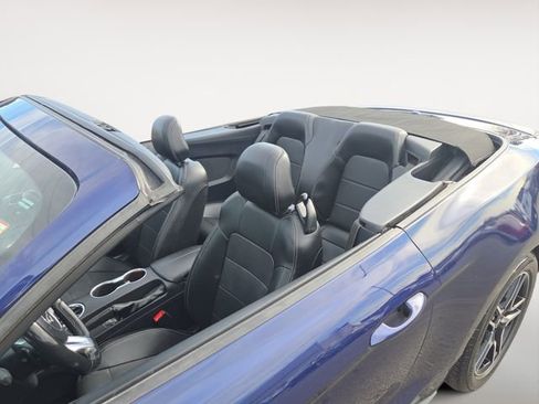 Used 2020 Ford Mustang Premium image 32