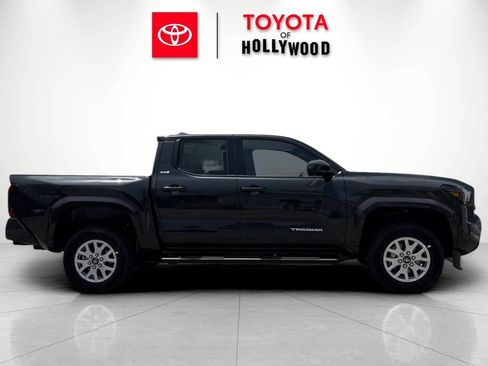 New 2026 Toyota Tacoma SR5 RWD image 3