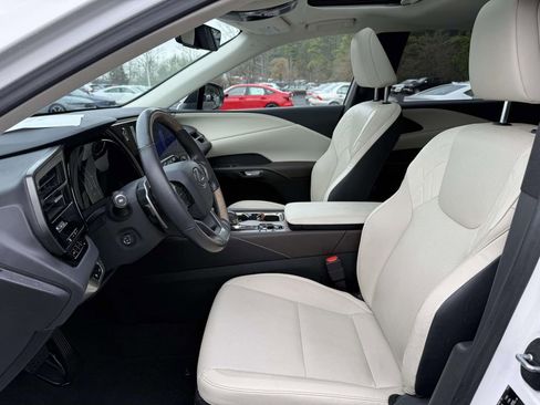 Used 2023 Lexus RX 350h image 17