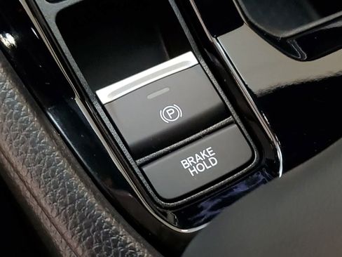 Used 2025 Honda Accord Sport image 32