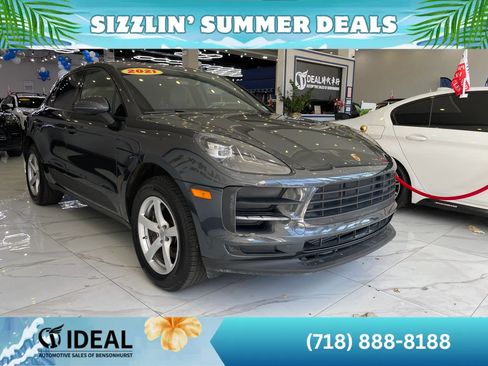Used 2021 Porsche Macan AWD/4WD image 1