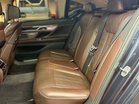 Used 2016 BMW 750i xDrive AWD/4WD image 18