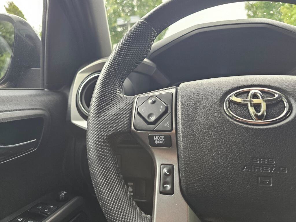 Used 2021 Toyota Tacoma Limited RWD image 32