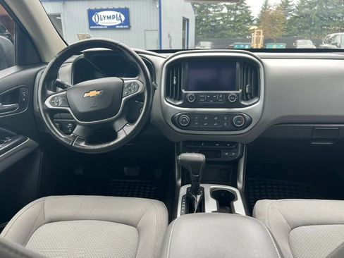 Used 2018 Chevrolet Colorado LT w/ LT Convenience Package AWD/4WD image 12