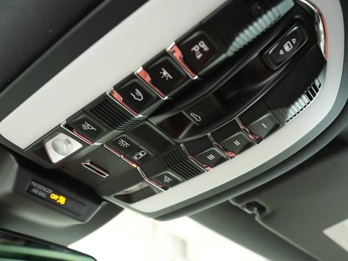 New 2026 Porsche Macan S image 38