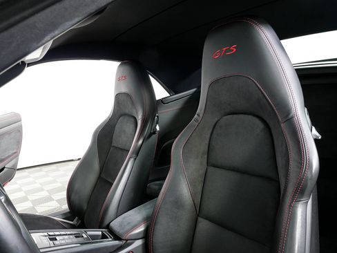 Certified 2018 Porsche 911 Carrera GTS RWD image 5