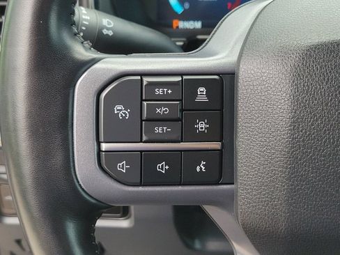 Used 2023 Ford F250 Lariat w/ Lariat Ultimate Package AWD/4WD image 26