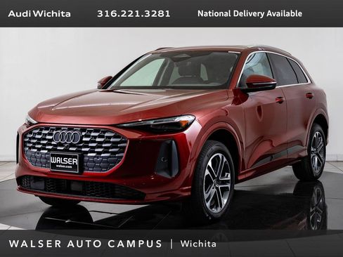 Used 2025 Audi Q5 Premium Plus w/ Premium Plus AWD/4WD image 1