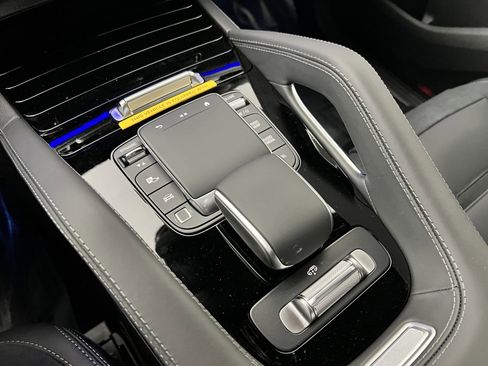 New 2025 Mercedes-Benz GLE 53 AMG 4MATIC image 33