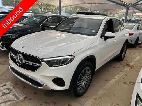 Used 2025 Mercedes-Benz GLC 300 image 1