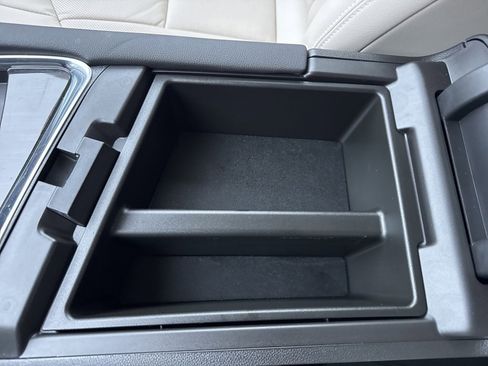 Certified 2024 Buick Enclave Essence w/ Technology Package image 32