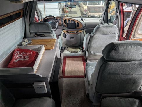 Used 1997 Ford E-250 and Econoline 250 Heavy-Duty Extended image 16