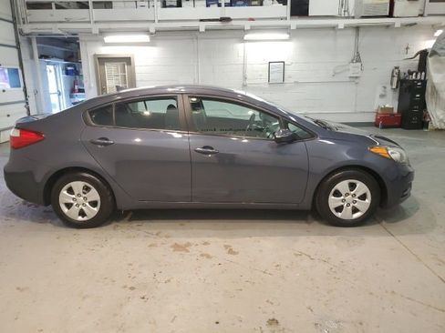 Used 2015 Kia Forte LX w/ Popular Package FWD image 8