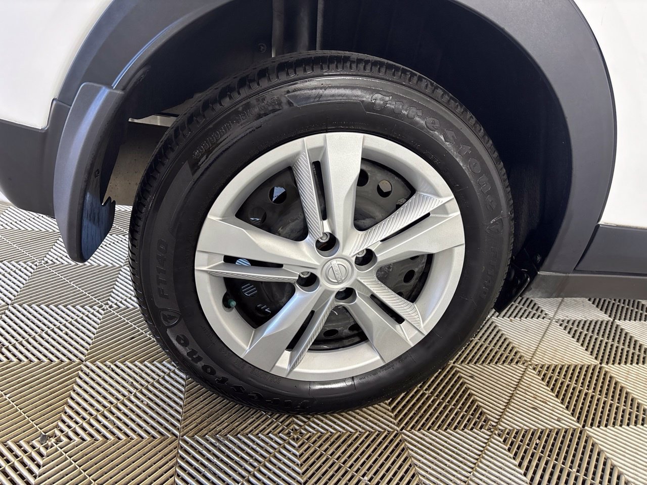 Used 2025 Nissan Kicks Play S FWD image 32