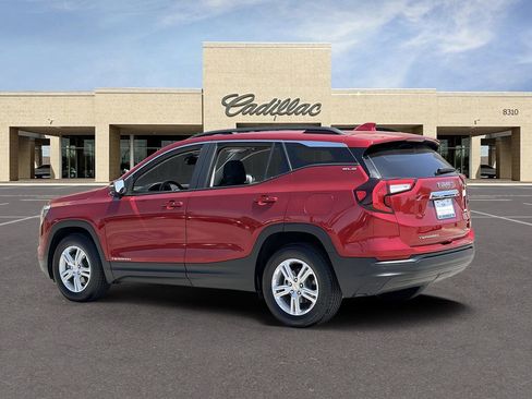 Used 2022 GMC Terrain SLE w/ Driver Convenience Package AWD/4WD image 7