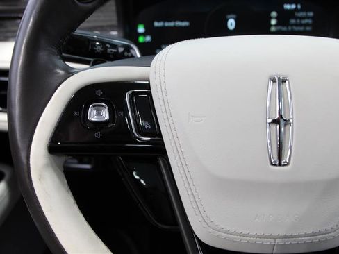 Used 2023 Lincoln Aviator Black Label w/ Class IV Trailer Tow Package image 25