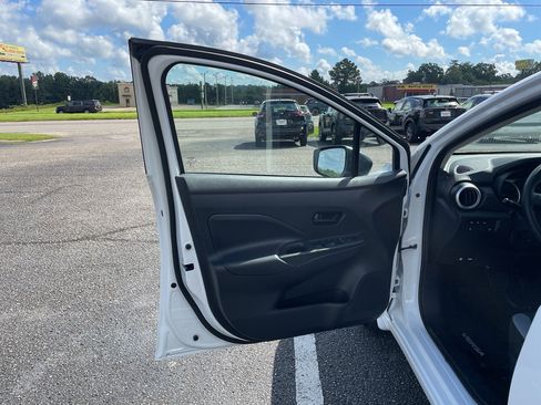 New 2025 Nissan Versa S w/ S Plus Package image 8