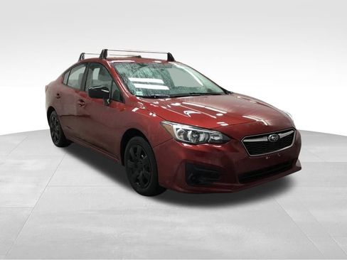 Used 2018 Subaru Impreza 2.0i image 3