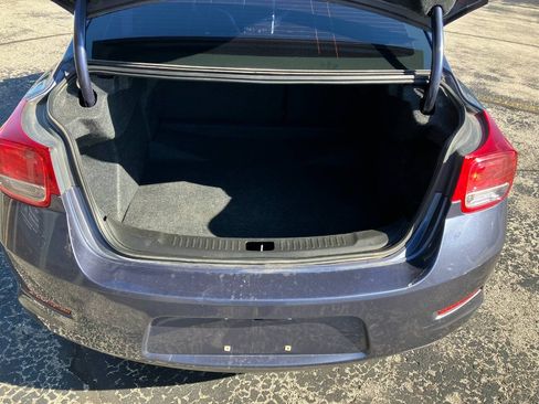 Used 2013 Chevrolet Malibu LT FWD image 21