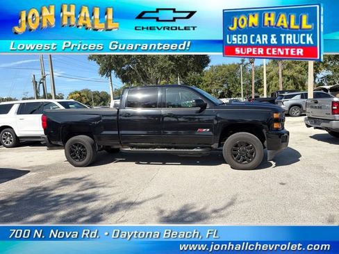 Used 2019 Chevrolet Silverado 2500 LT w/ Midnight Edition AWD/4WD image 11