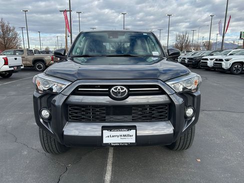 Used 2020 Toyota 4Runner SR5 image 8