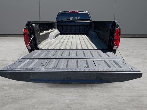 New 2026 Chevrolet Colorado Trail Boss AWD/4WD image 19