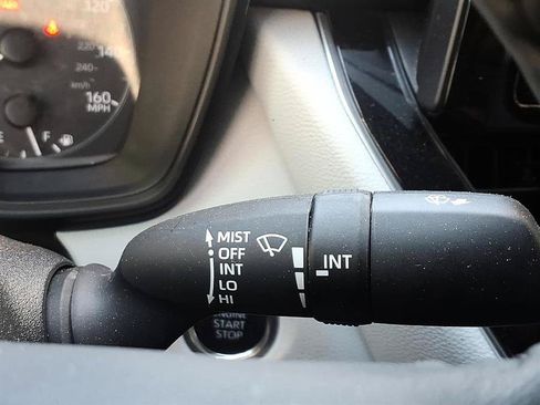 Used 2025 Toyota Corolla SE FWD image 23
