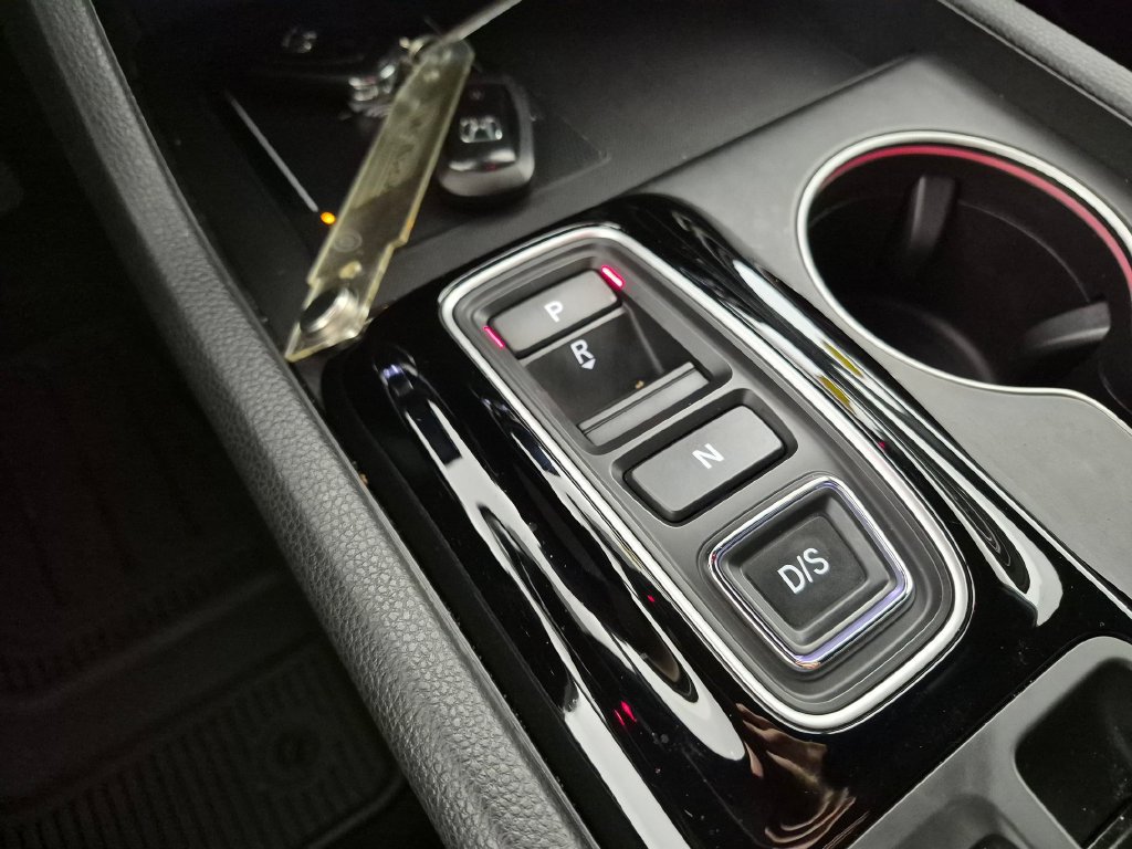 Used 2025 Honda Pilot Black Edition image 17