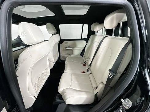 Used 2026 Mercedes-Benz GLB 250 image 23