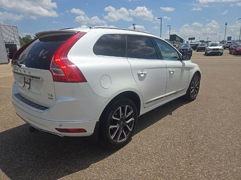 Used 2016 Volvo XC60 T6 w/ Proximity Package AWD/4WD image 7