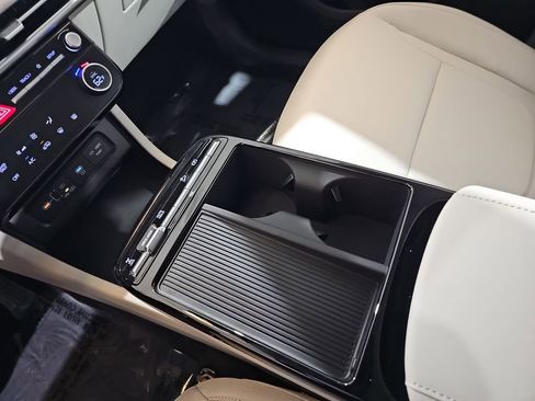 New 2026 Hyundai Tucson Blue SE image 22