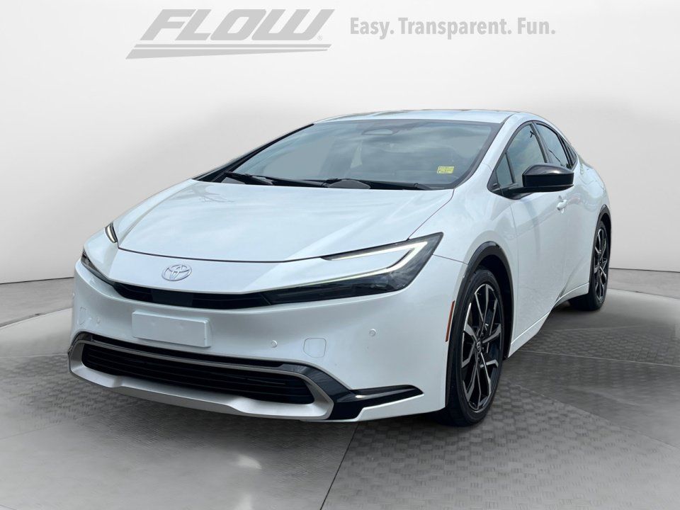 Used 2025 Toyota Prius Plug-In Hybrid FWD image 4