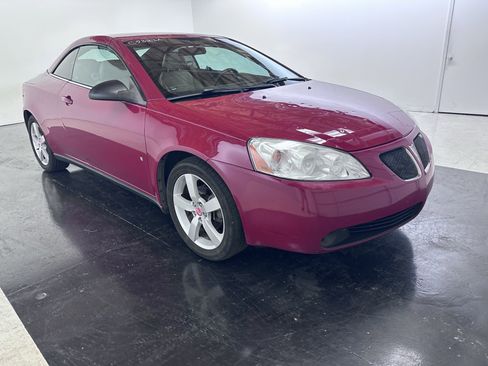 Used 2007 Pontiac G6 GT w/ Premium Package FWD image 2