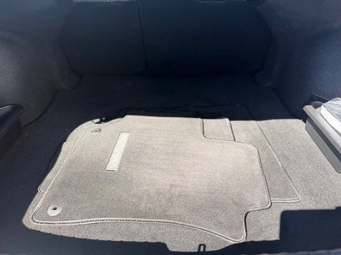 Used 2024 Hyundai Elantra Limited FWD image 7