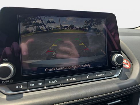 Used 2025 Nissan Rogue SV FWD image 23