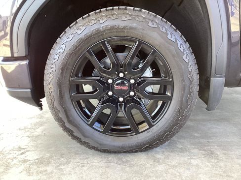 New 2025 GMC Sierra 1500 Elevation w/ X31 Off-Road Package AWD/4WD image 19