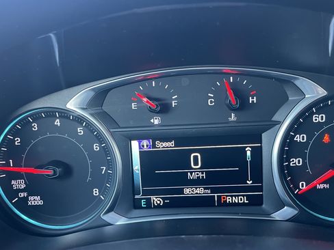 Used 2018 Chevrolet Equinox Premier image 9
