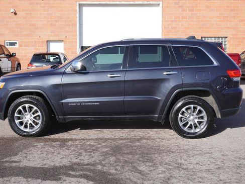 Used 2016 Jeep Grand Cherokee Limited w/ Luxury Group II image 2