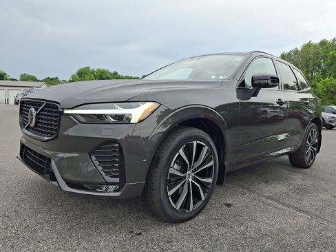 Certified 2024 Volvo XC60 B5 Plus w/ Protection Package Premier AWD/4WD image 3