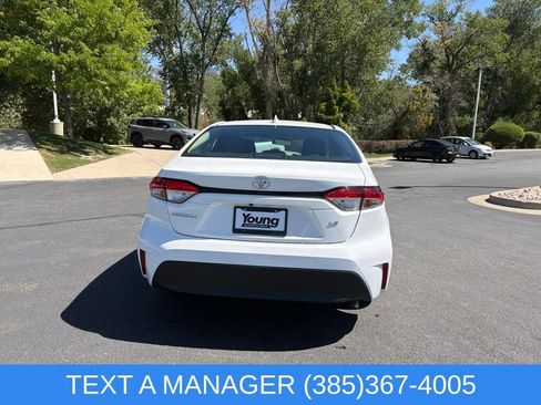 Used 2024 Toyota Corolla LE w/ LE Premium Package FWD image 5