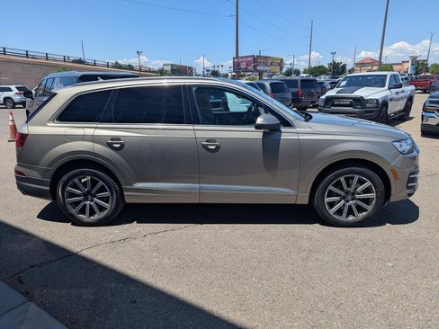 Used 2017 Audi Q7 3.0T Prestige AWD/4WD image 6